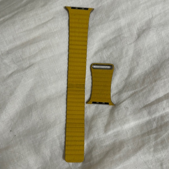 Apple Watch Band 44mm Genuine Leather - Picture 1 of 3
